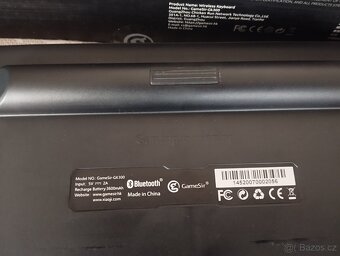 Podsvícená bezdrátová mechanická klávesnice GameSir GK300K - 2