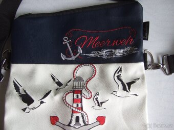 Kabelka crossbody. - 2