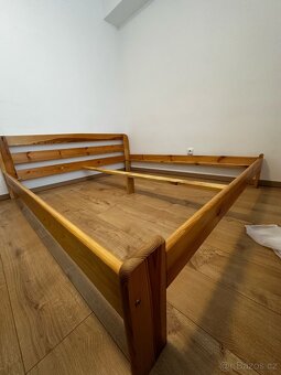 Postel masiv borovice 180 x 200 cm - 2