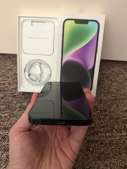Apple iPhone 14 128gb Midnight. 89% kondice baterie. - 2
