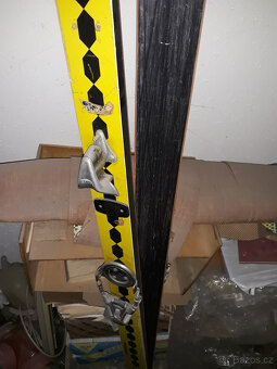 Sjezdové lyže Artis - 2