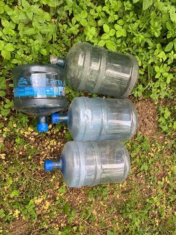 barely na vodu Fontana - 2