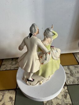 Soška Royal Dux - 2