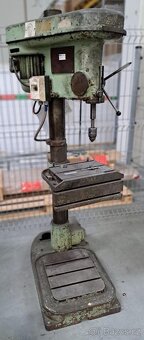 Sloupová vrtačka TOS VS 16 (8911) - 2