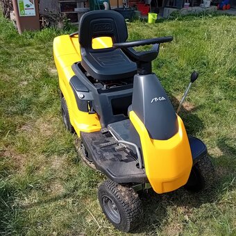 Zahradní traktor STIGA - 2