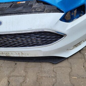 Ford Focus mk3 facelift přední nárazník maska - 2