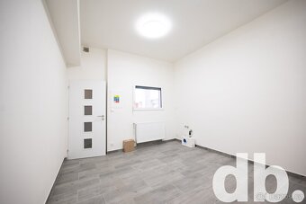 Pronájem, Ostatní komerční nemovitosti, 14 m2 - Karlovy Vary - 2