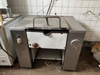 Smažící pánev sklopná elektrická Nagema 40l - 2