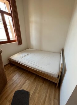 Prodám postel + matrace zdarma - 2