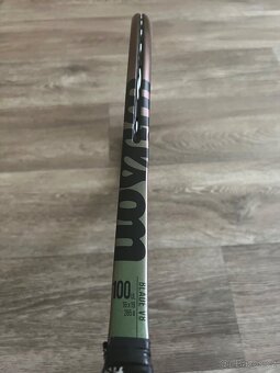 Wilson Blade 100UL V8 - 2