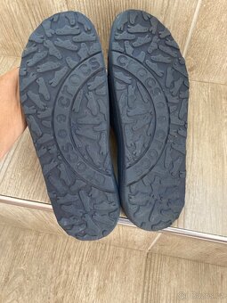 Crocs - 2