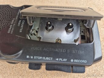 diktafon Sanyo, microcassette recorder, two-speed - 2