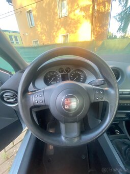 Seat Ibiza 1.4 16V 55 kW – na náhradní díly nebo opravu - 2