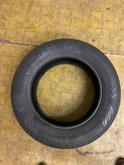 235/60 r18 Nokian Wetproof - 2