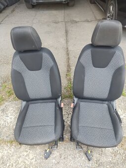 Opel Crossland přední sedačky s výhřevem - 2