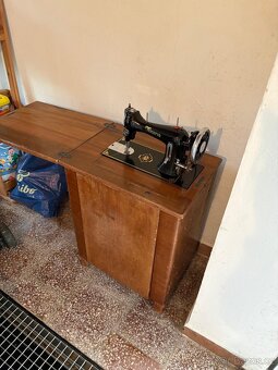 Šicí stroj Minerva- retro - 2