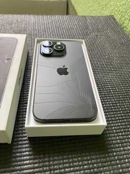 iPhone 15 pro nd - 2