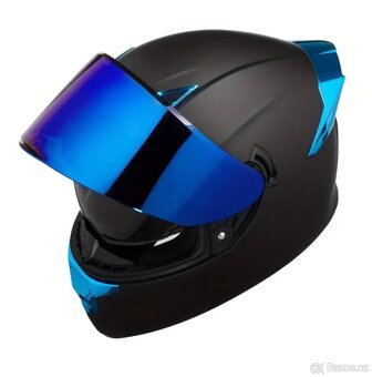 Moto HELMA - 2