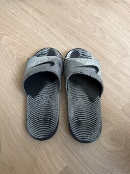 Nike Victori One slide (velikost 39) - 2