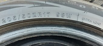 Celoroční pneu 205/50R17 Tracmax (88) - 2