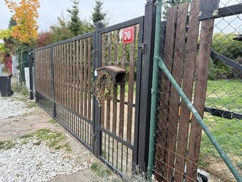 Vrata ocelová dvoukřídlá 4,4 x 1,9m - 2