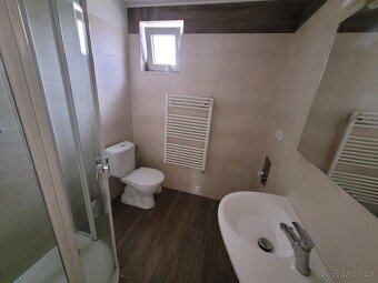 PRODÁM 2x bytová jednotka, 1x garáž + stavební pozemek - 2