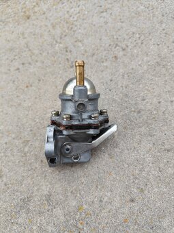 Lada VAZ Žiguli benzínová pumpa - 2