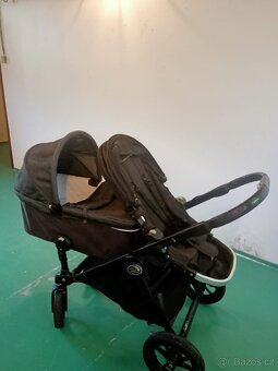 Sourozenecký kočárek - 2