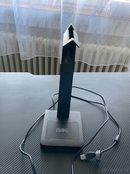 Led stojan na sluchátka - 2