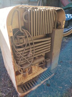 Stará chladnička, lednička - 2