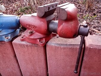 Svěrák York 100A - 2