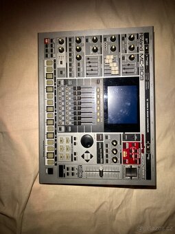 Roland mc-909 - 2
