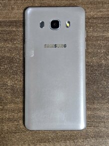 Samsung Galaxy J5 (2016) - 2