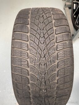 BMW 225/45R18 - 255/40R18 Zimní - 2