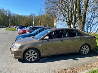 Toyota Avensis liftback - 2