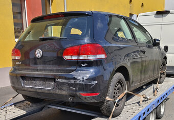 Bouraný VW Golf 6 motor 1.4i 59kw r.v 2009 - 2