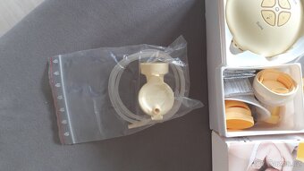 Odsávačka mléka Medela - 2