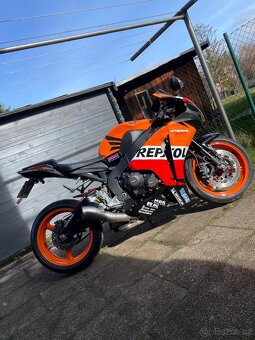 Honda Cbr 1000rr - 2