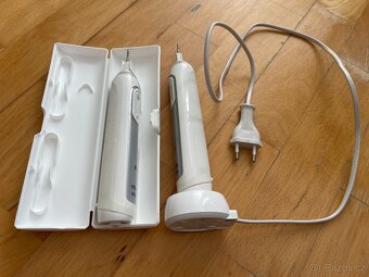 Oral B elektrický kartáček 2 ks - 2