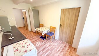 Prodej byty 1+1, 35 m2 - Znojmo, ul. Chelčického - 2