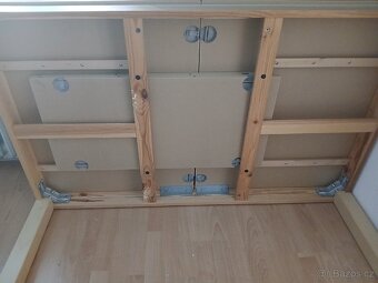 Jídelní stůl IKEA - 2