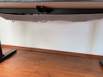 Elektrický polohovací stůl IKEA BEKANT 160x80 cm černý - 2