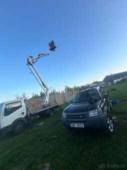 Nabízíme služby s montážní plošinou. - 2