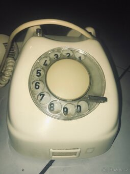 Retro telefon - 2