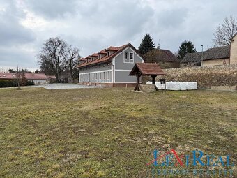 Prodej rodinného domu na pozemku 10 057 m2 Vysoký Újezd - Be - 2