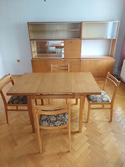 sekretář - 2