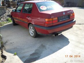 Volkswagen VENTO 1.8 GLX RV:1993 - 2