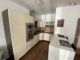 Pronájem bytu 2+kk, 58 m², Olomouc, ul. Peškova - 2