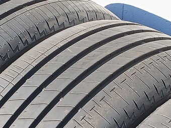 Pěkné letní pneu Bridgestone 215/45/18 vzorek 8mm - 2