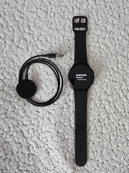 Samsung Galaxy Watch4 44mm černá - 2